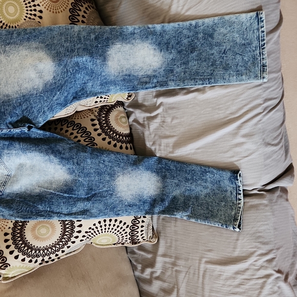 Jeans - Picture 2 of 2